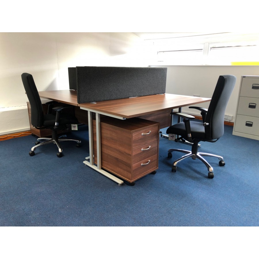 Maestro 800mm Deep Straight Office Desk